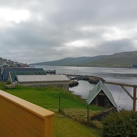 Det Lille Gule Hus Villa Trongisvágur Exterior foto