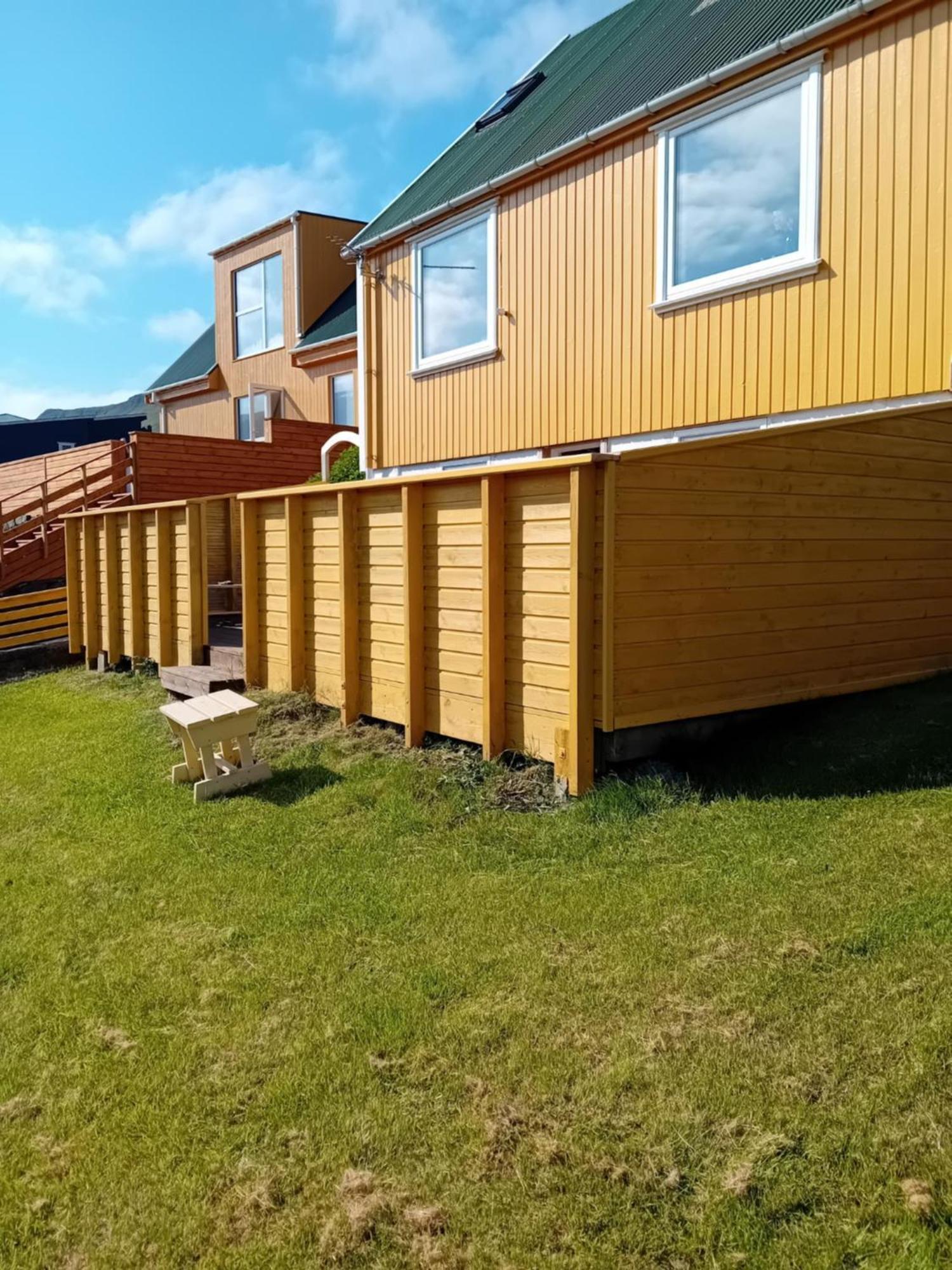 Det Lille Gule Hus Villa Trongisvágur Exterior foto